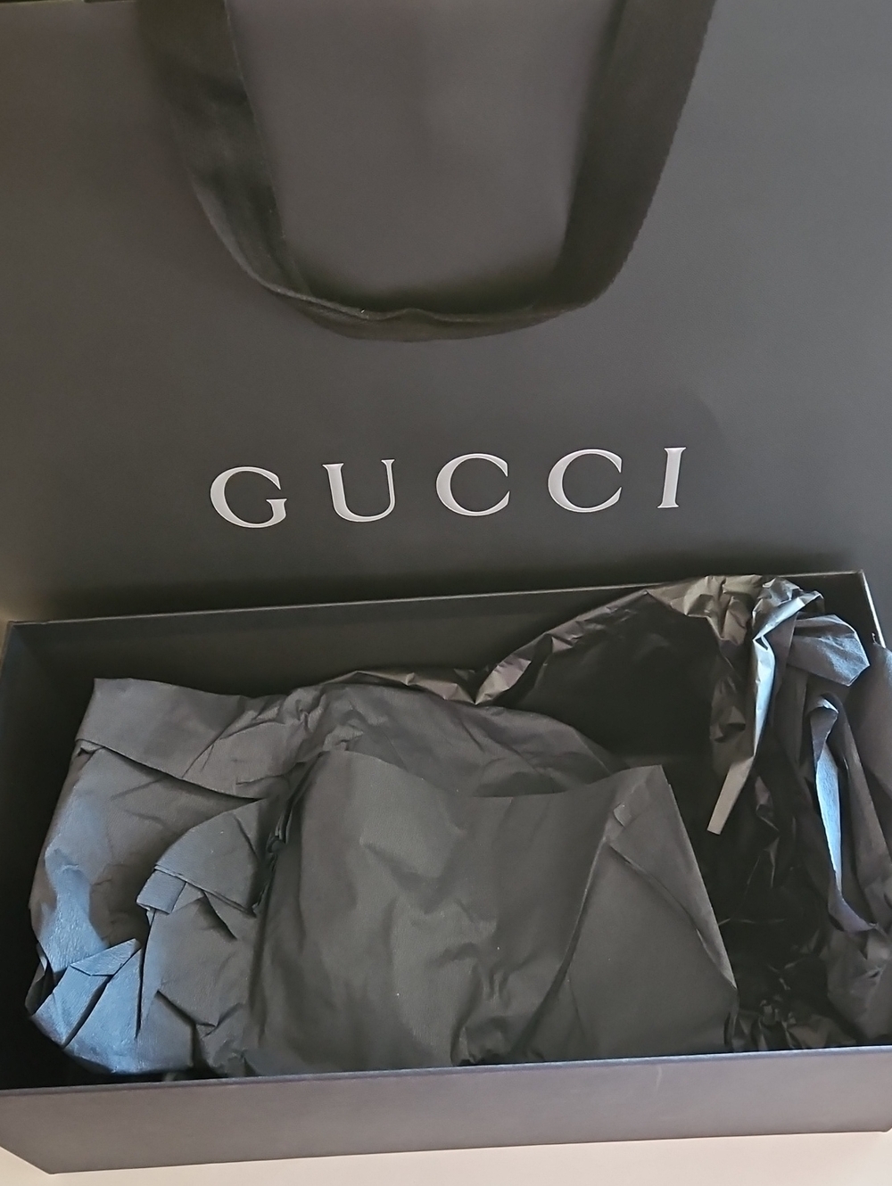 NWOT GUCCI Black Shoe Box & shopping Bag 🖤🖤 W/shoe Bags - Picture 3 of 6